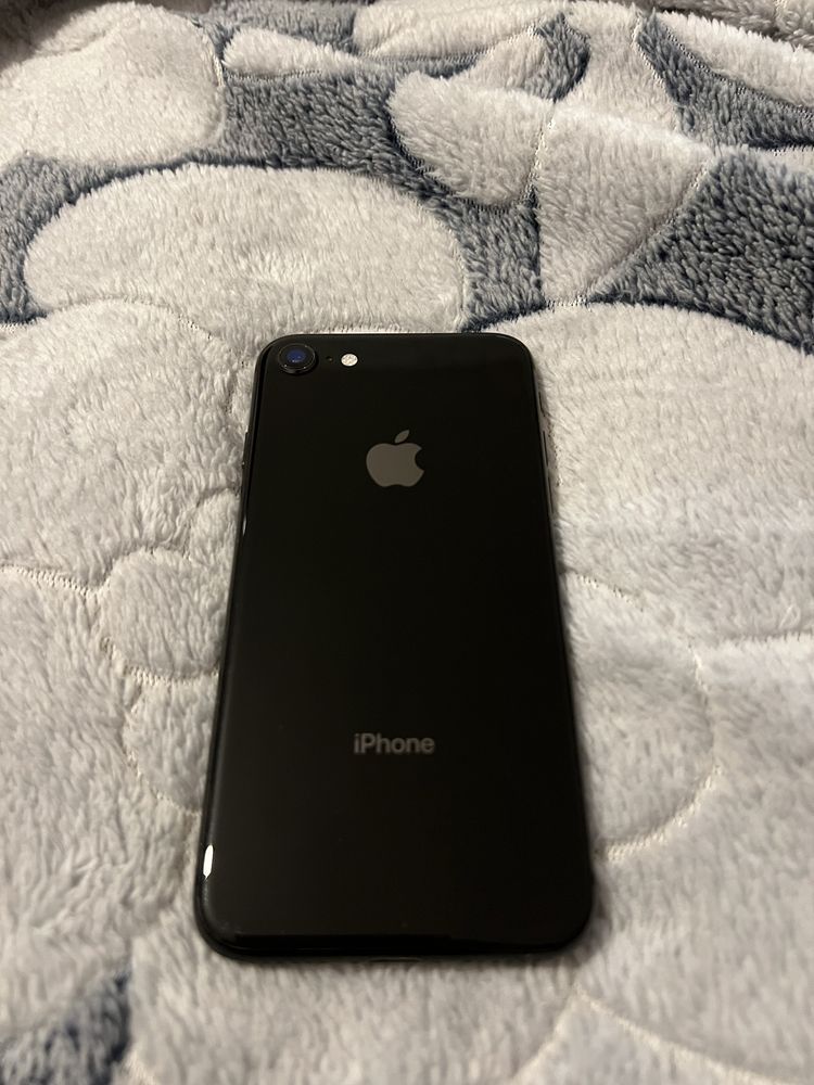 iPhone 8 Black 64Gb