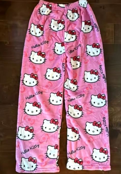 Nowe spodnie piżamowe z printem all over Hello Kitty S/M