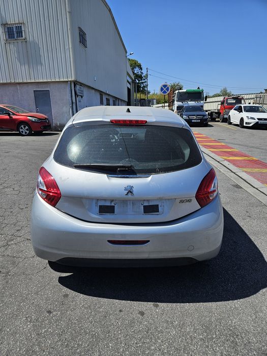 Peugeot 208 1.0 VTi de 2014 para peças