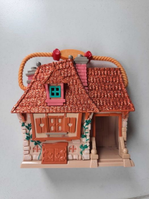Disney, Little Maisonnettede Belle