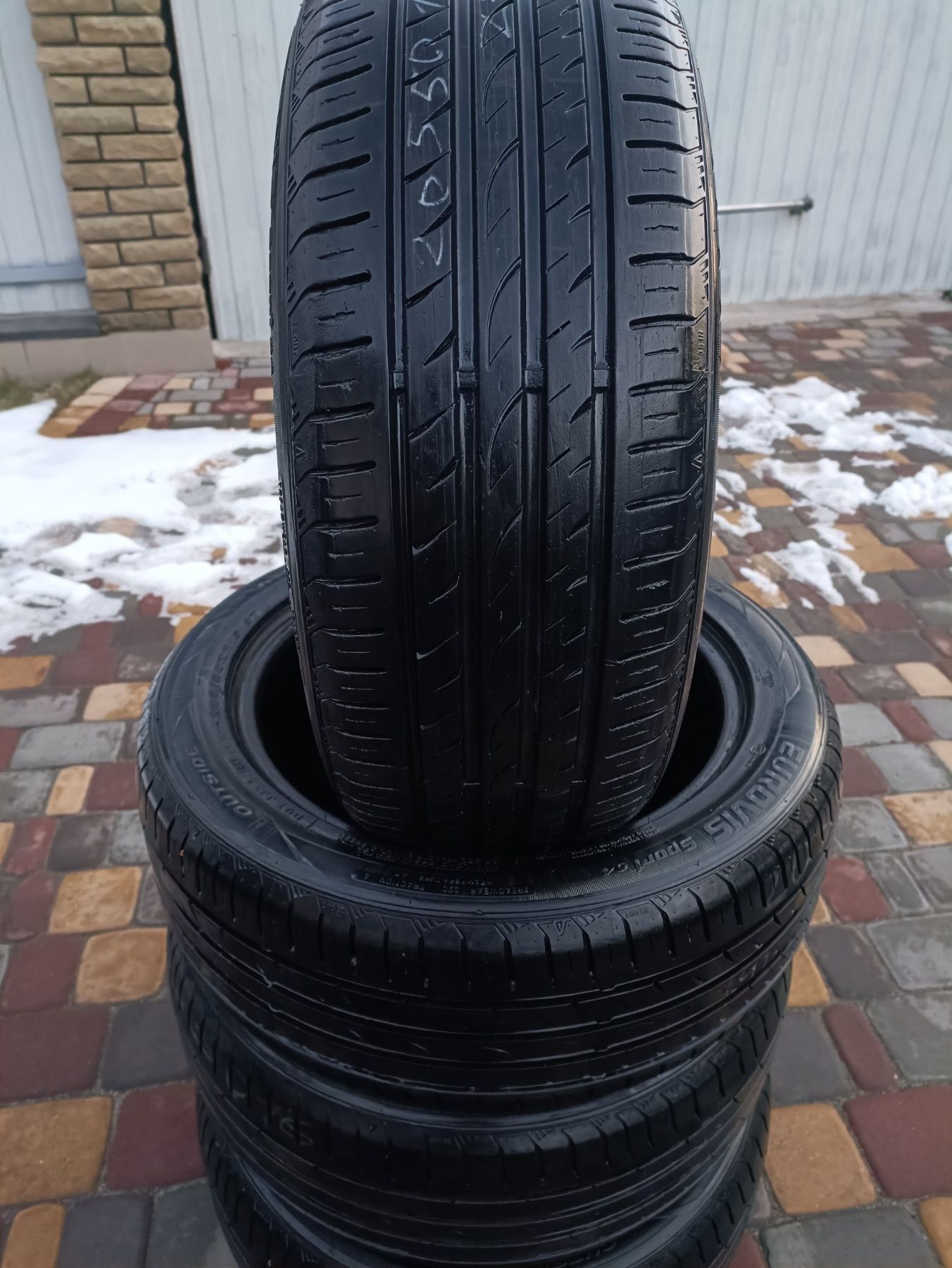 Шини 205/50 R16 комплект літньої резини