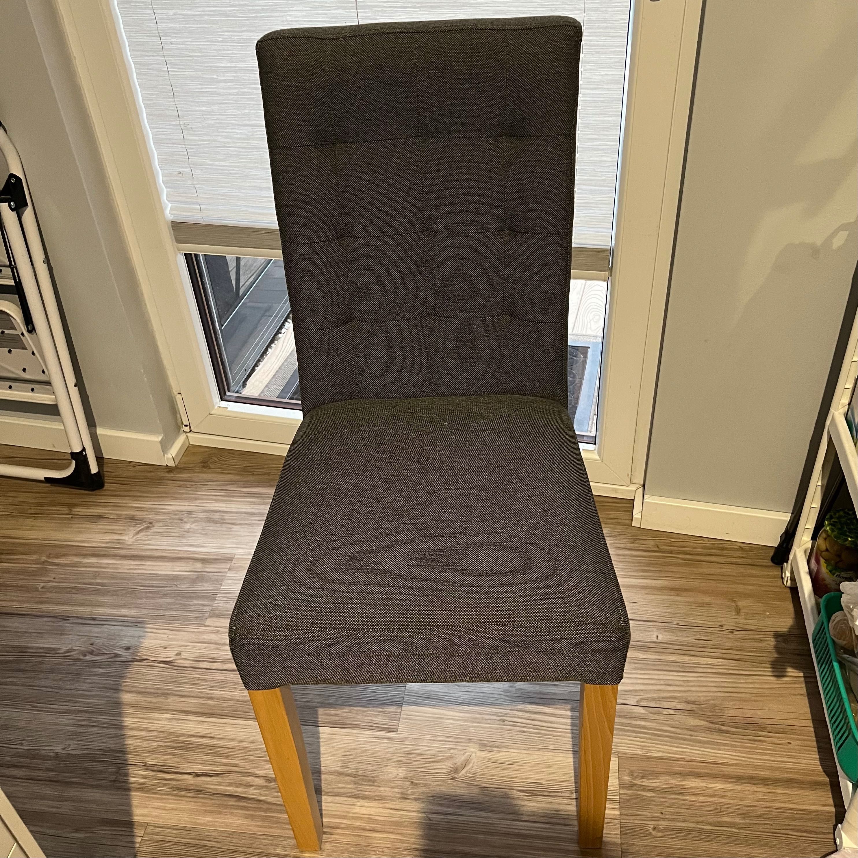 Krzesło tapicerowane do jadalni