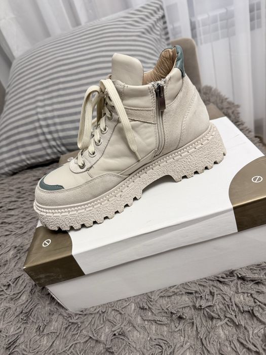 Зимние ботинки на цигейке Б/У