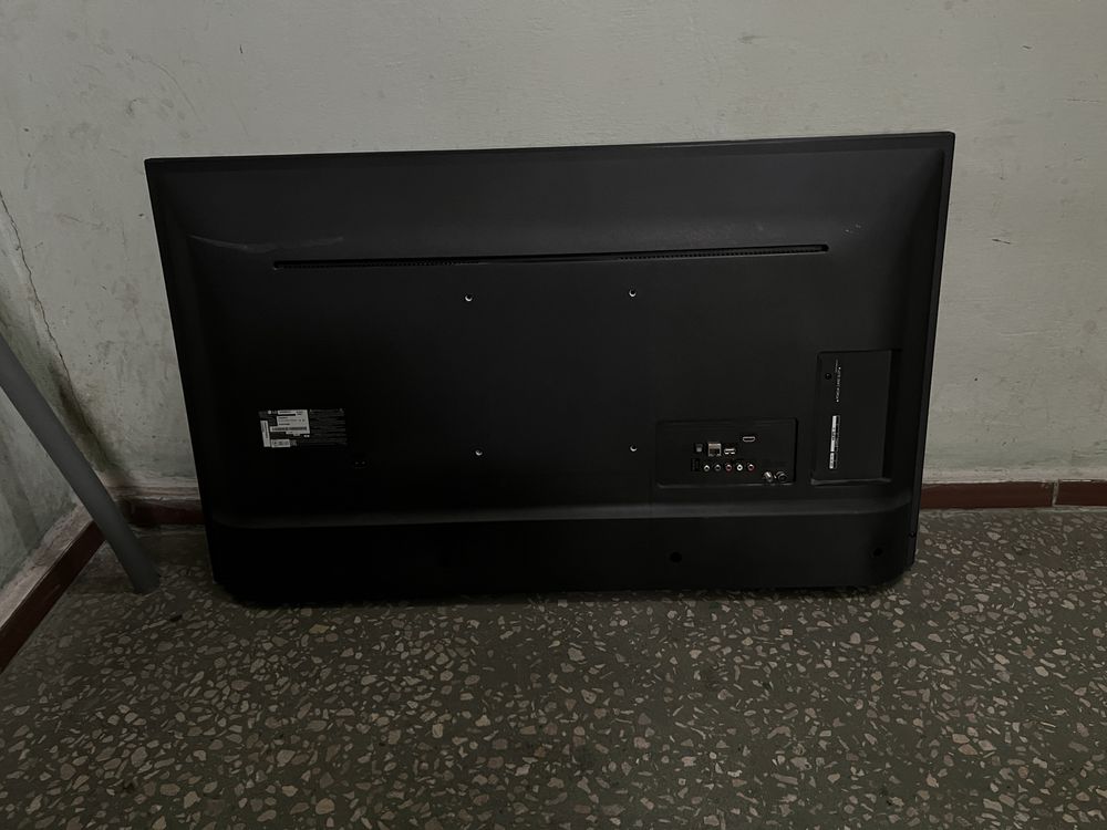Телевізор LG 43 дюйми 43UK6200PLA Smart TV