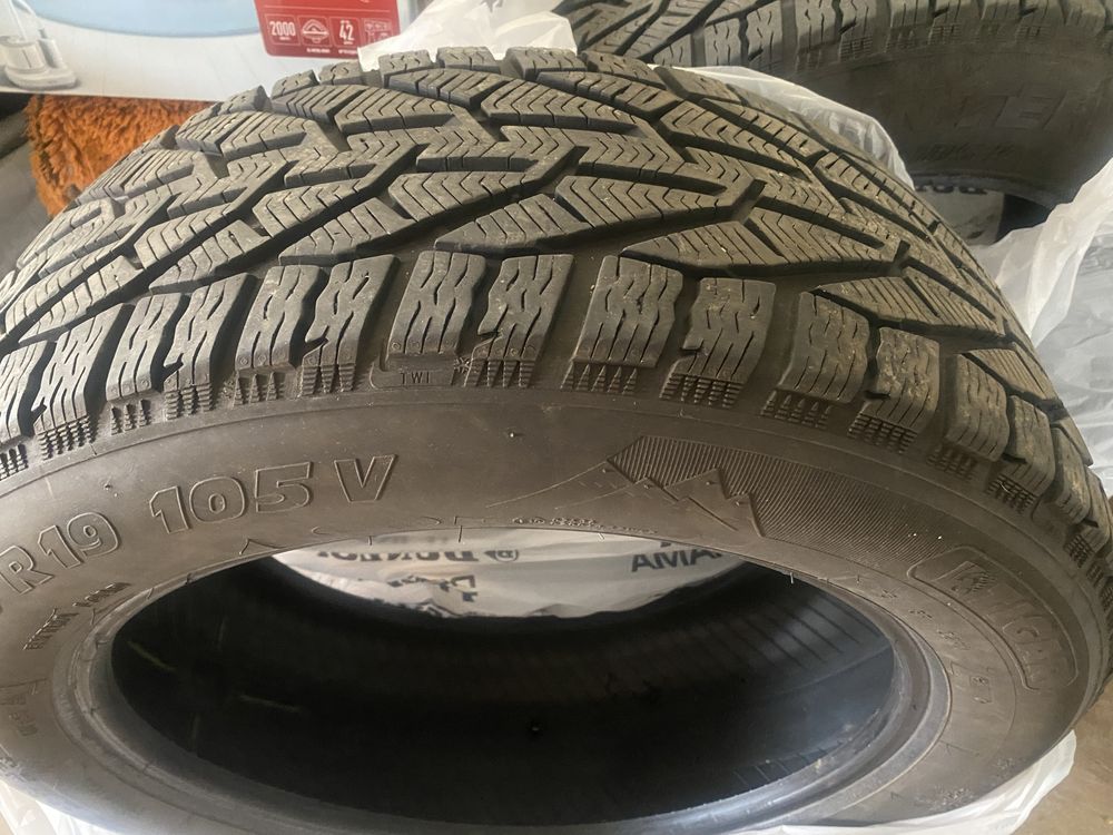 Резина зима. TIGAR Winter 235/55 R19