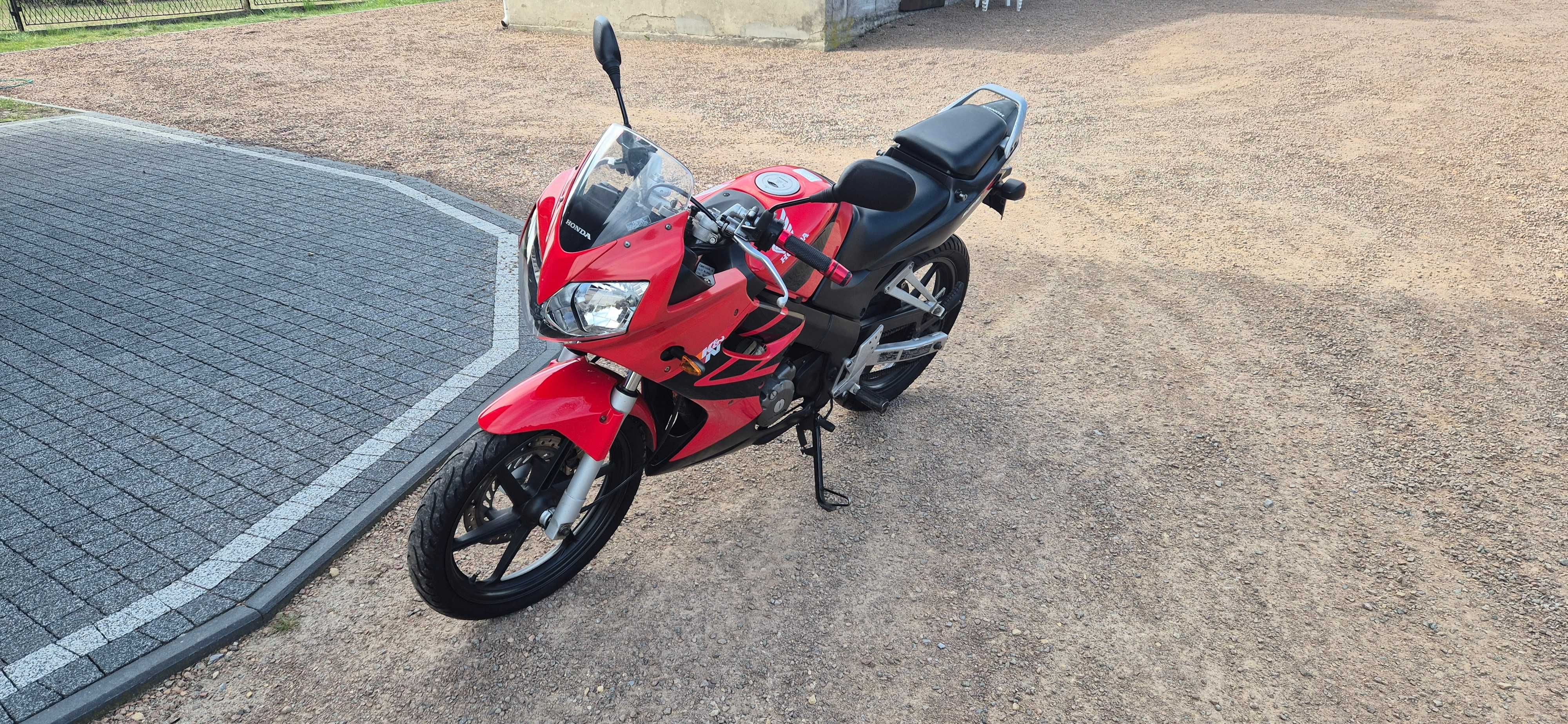 Honda CBR 125 dobry stan z Niemiec akcesoryjne manetki okazja polecam