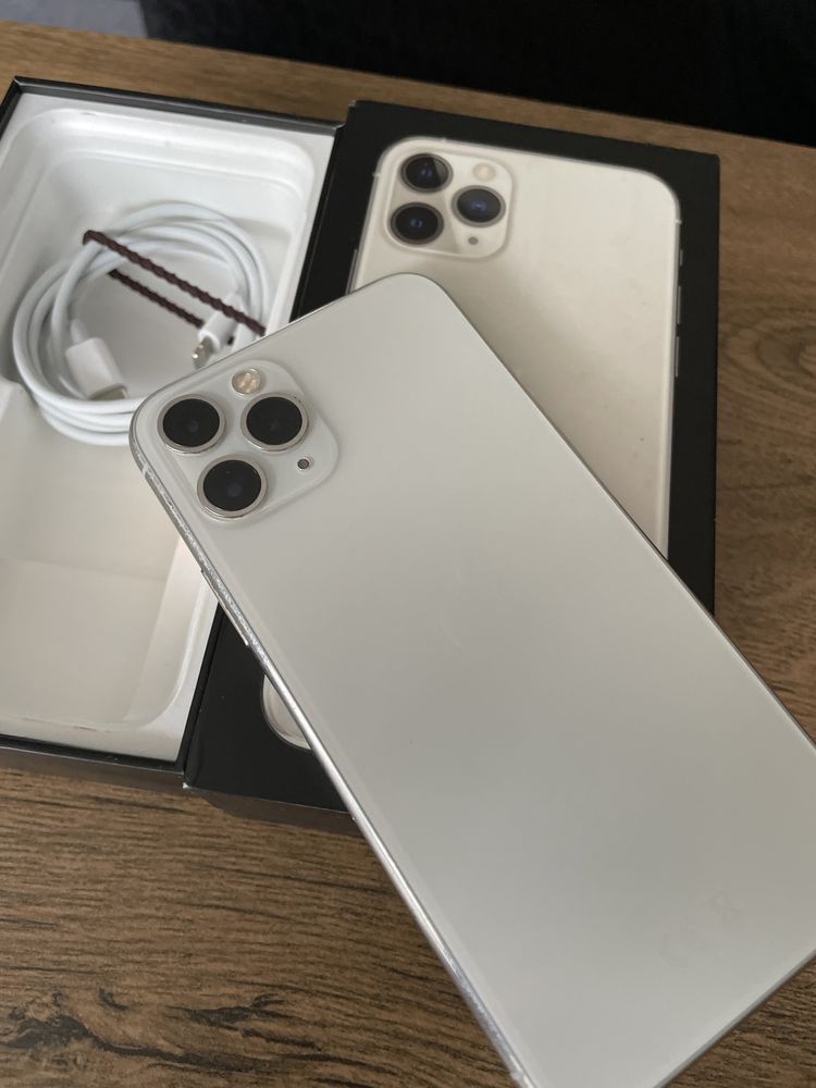 Rewelacyjny Aplle Iphone 11 Pro/Bat100%/Komplet/Nie działa iceFD!