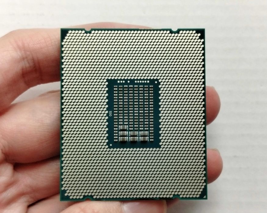 Процесор Intel Xeon E5-2680v4, 14 ядер 28 потоків, 35Mb кеш, LGA2011-3
