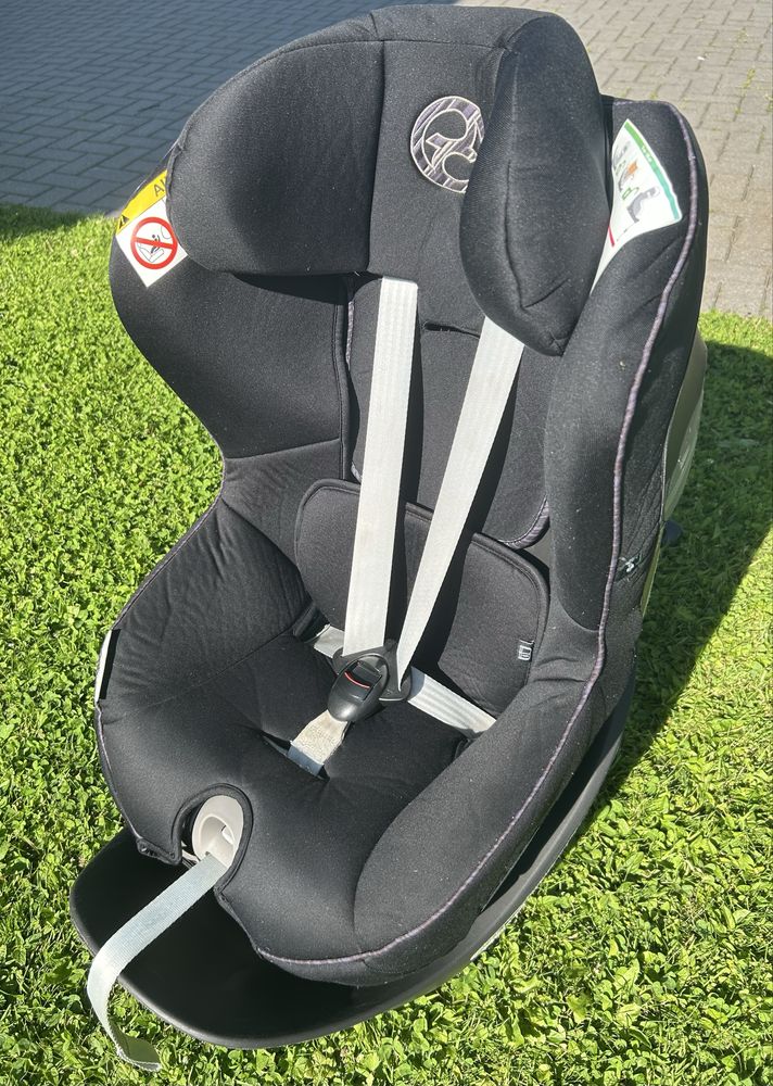 Cybex Sirona S i-Size – fotelik 0-18 kg - Deep Black