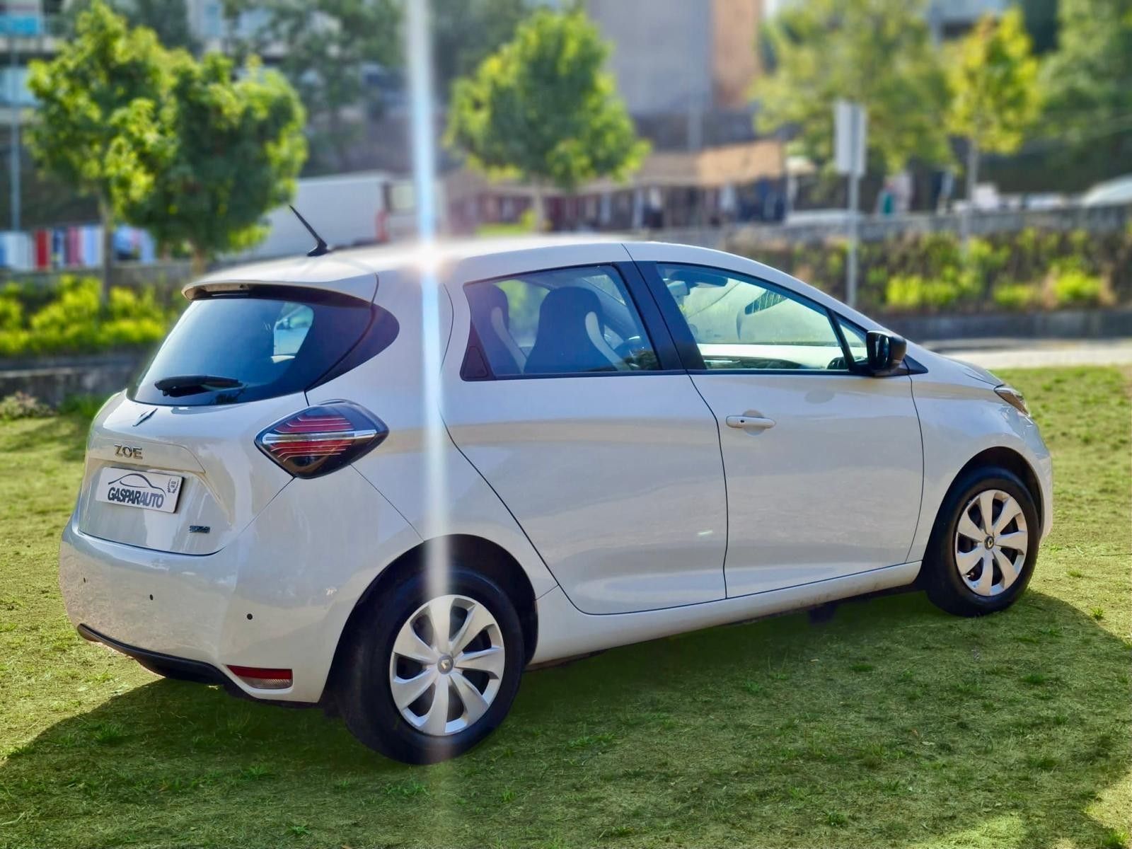 Renault Zoe Life 50 KWH c/ bateria própria IVA DEDUTÍVEL