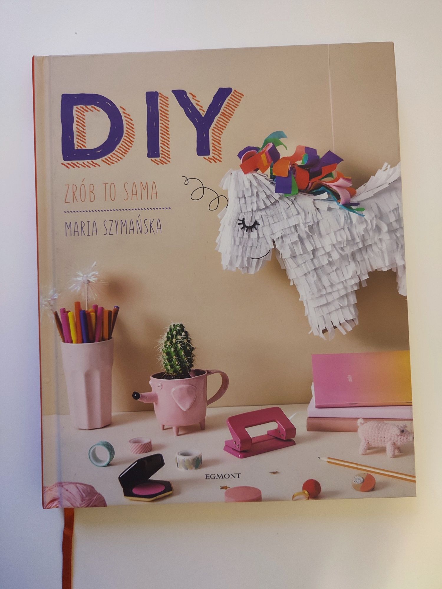 Książka „DIY zrób to sama”