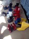 Lote de botins de borracha