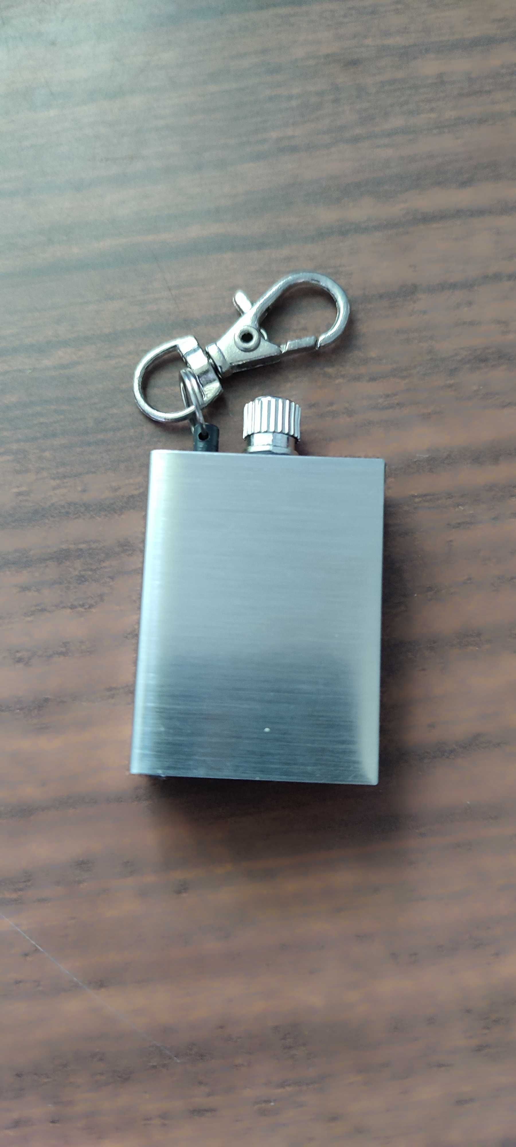 Zippo бензиновая зажигалка брелок