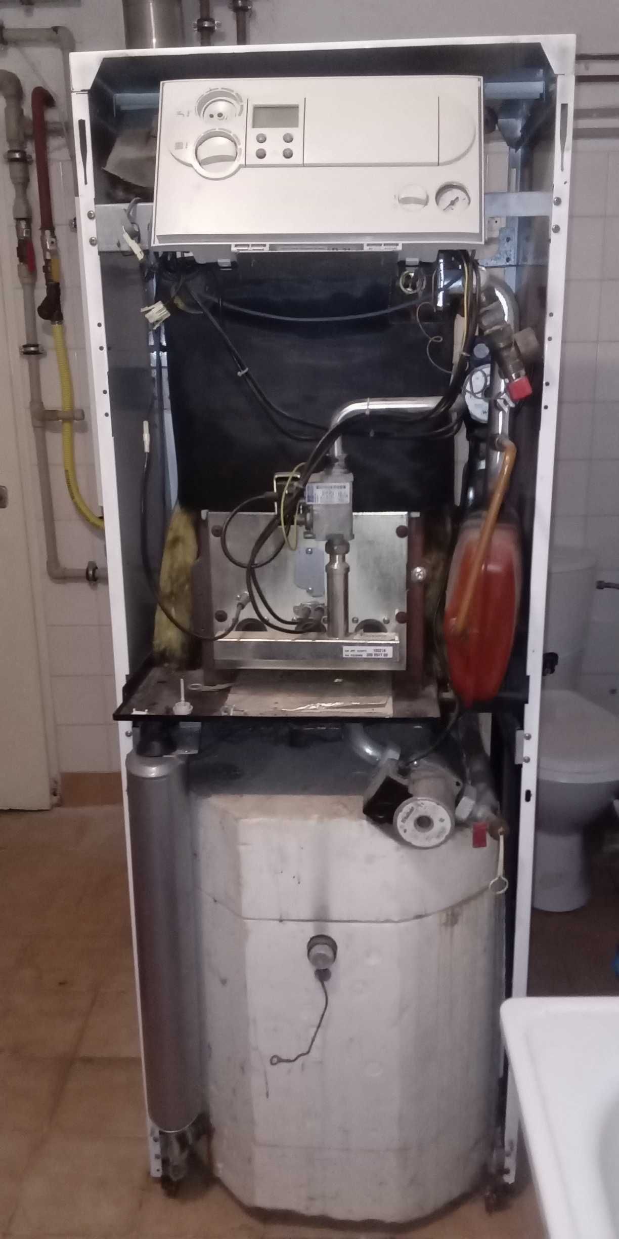 Piec Vaillant atmoVIT Combi (VKC INT 250/1-3-120) na części