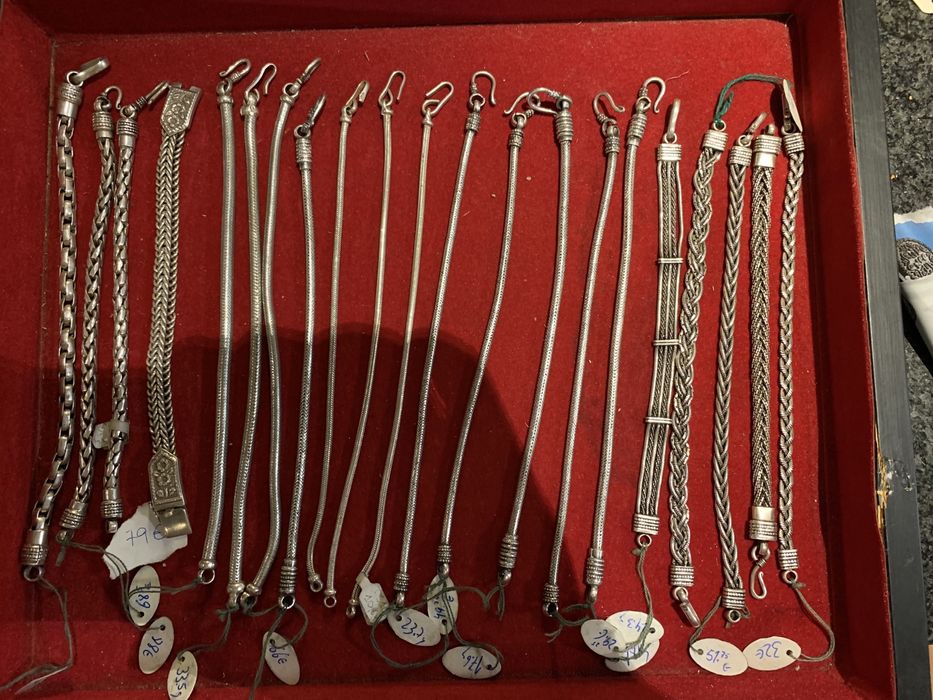 Prata de lei, 92.5 da Índia e Tailândia