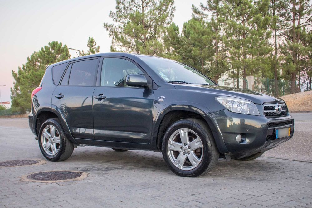 Toyota RAV4 2.2 D-CAT 177cv