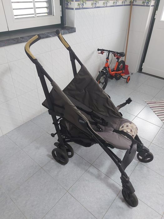 Carrinho de bebé Chico