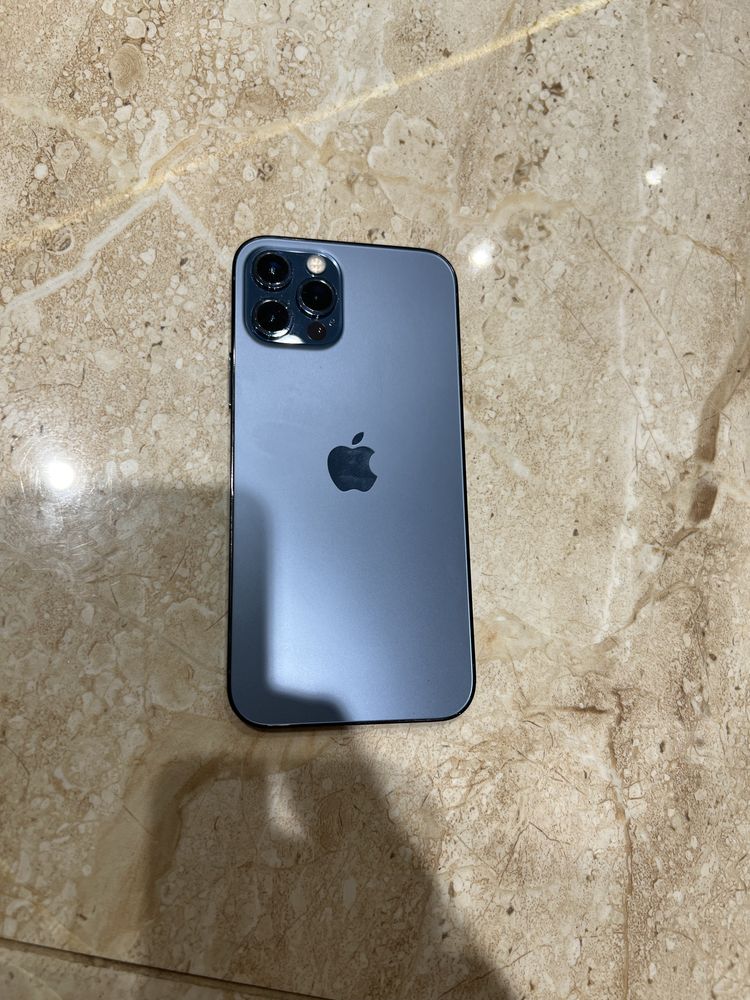 Продам iPhone 12 Pro 256