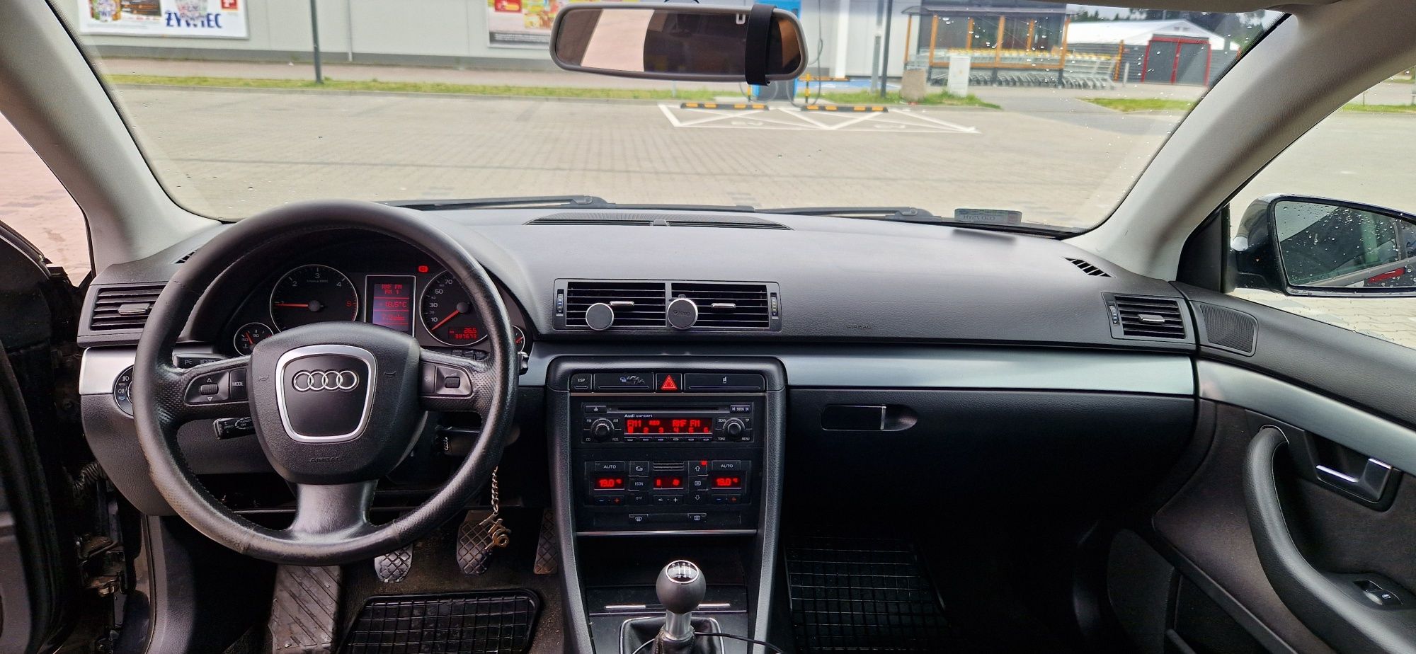 Audi  A4  b7  2.0