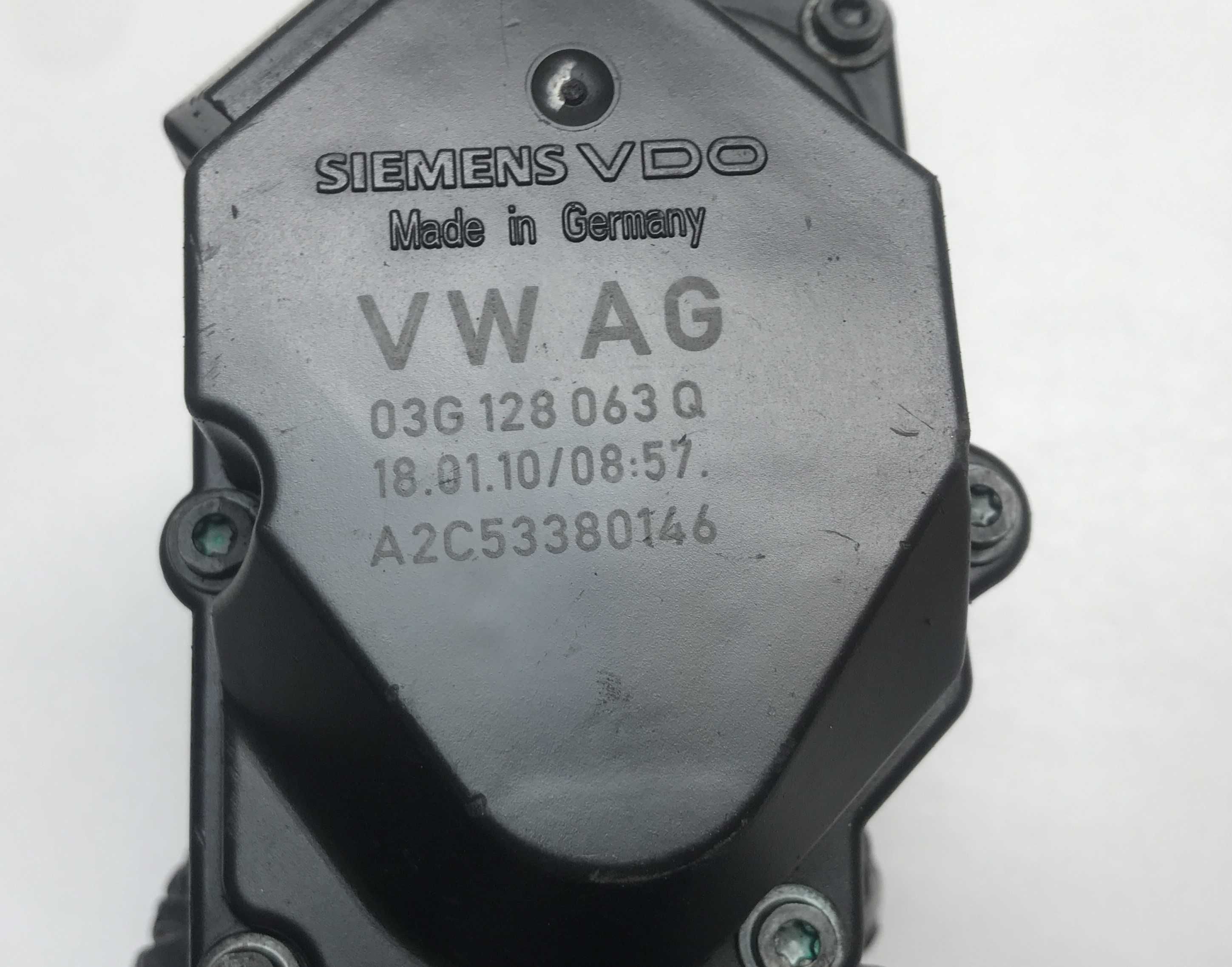 Дросельна заслонка Volkswagen Passat B6. Golf 5. T5 - 1.9TDI - 2.0TDI