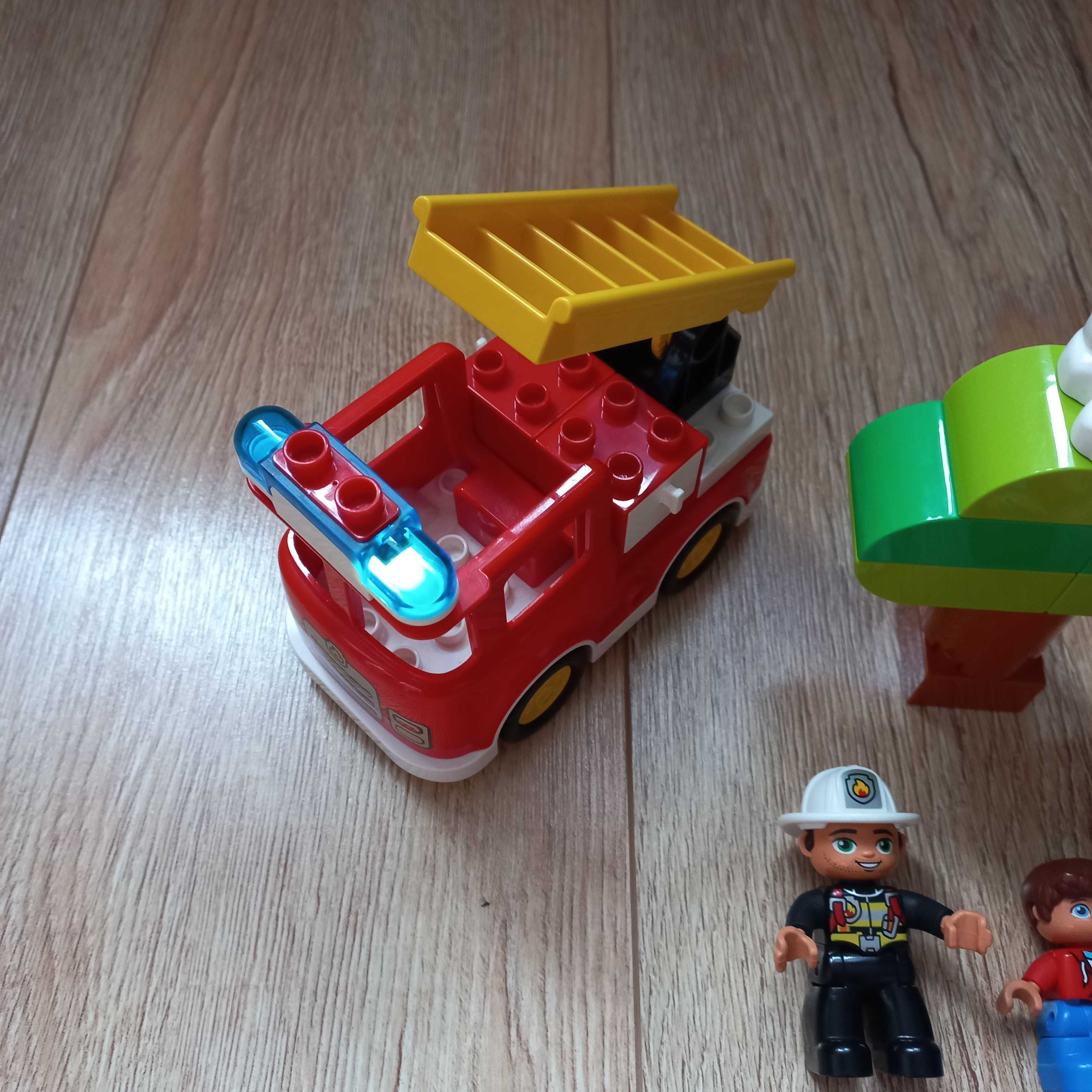 LEGO DUPLO wóz strażacki 10901 jak nowy