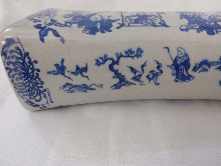 ALMOFADA em porcelana CHINESA da 1a metade do seculo XX