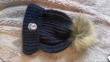 Ciepla czapka Moncler futro