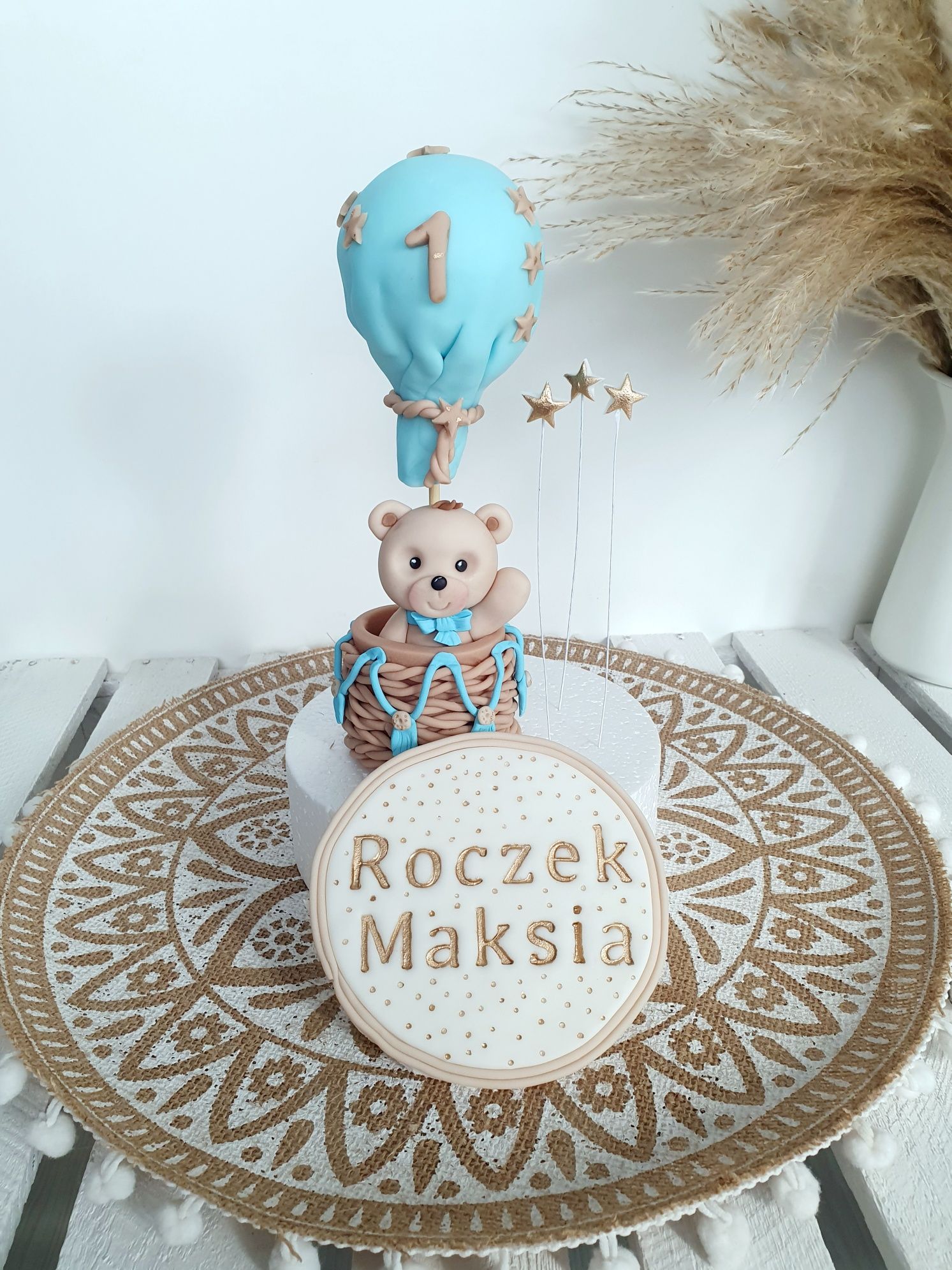 Figurka z masy cukrowej na tort balonie i miś