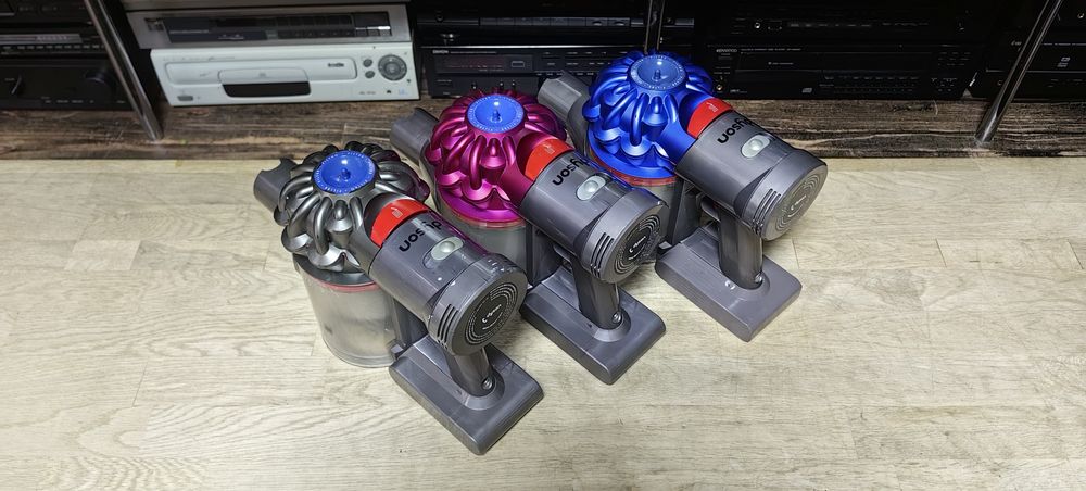 Бездротові пилосмоки Dyson V7