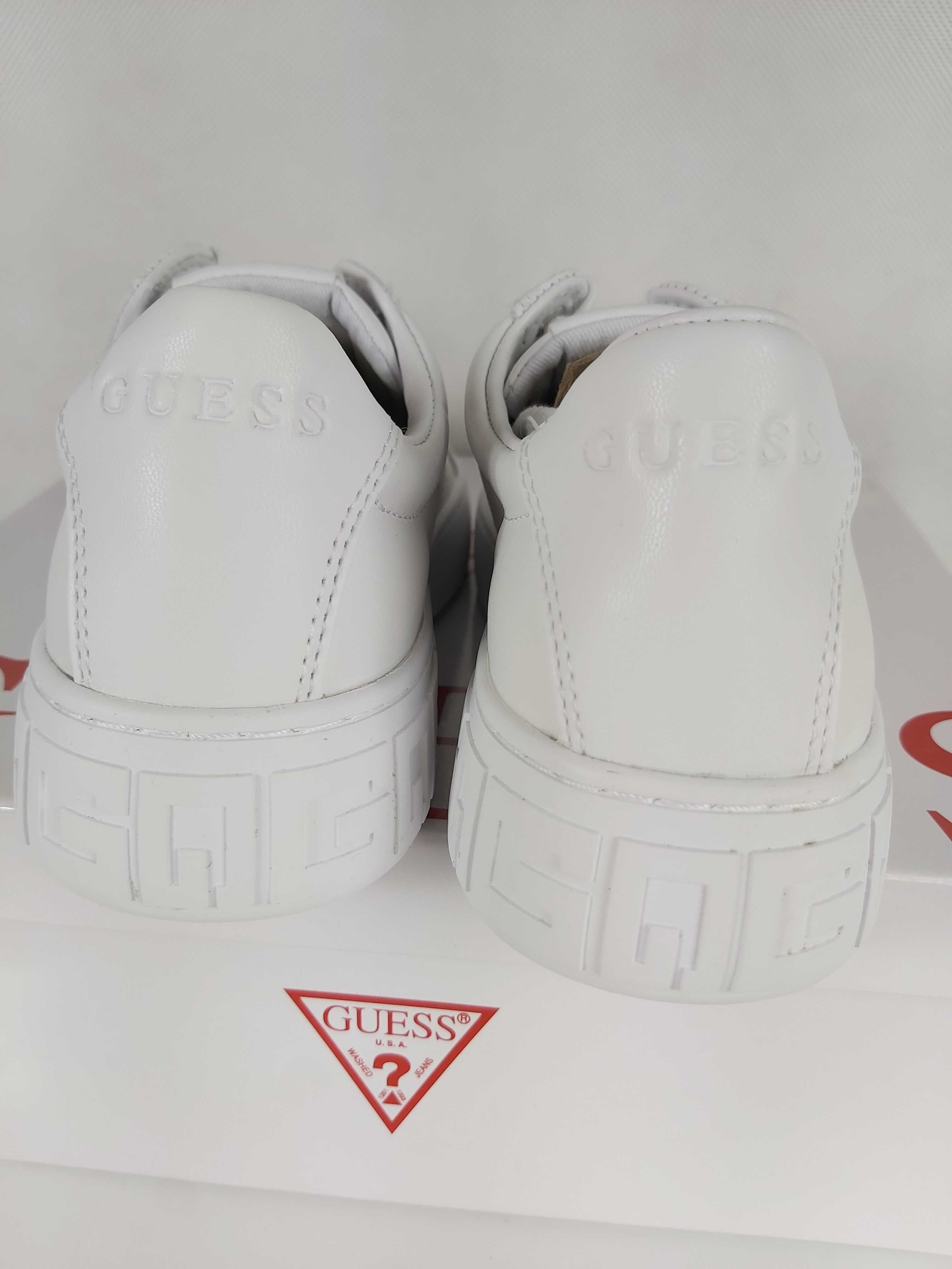 SP Nowe skórzane sneakersy GUESS białe trampki 35 a261