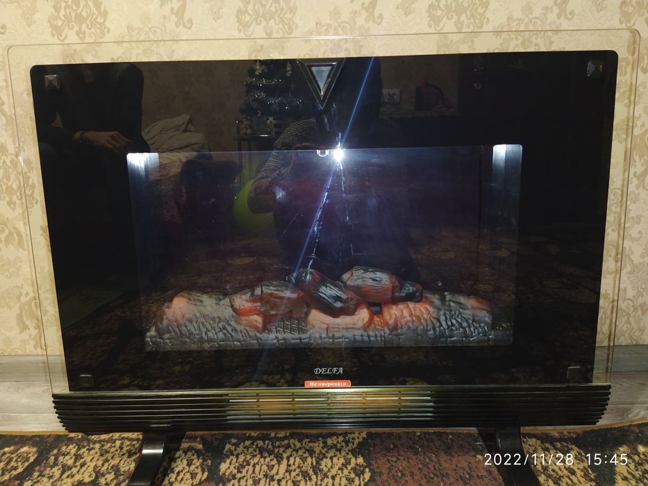 Продам електрокамін Delfa