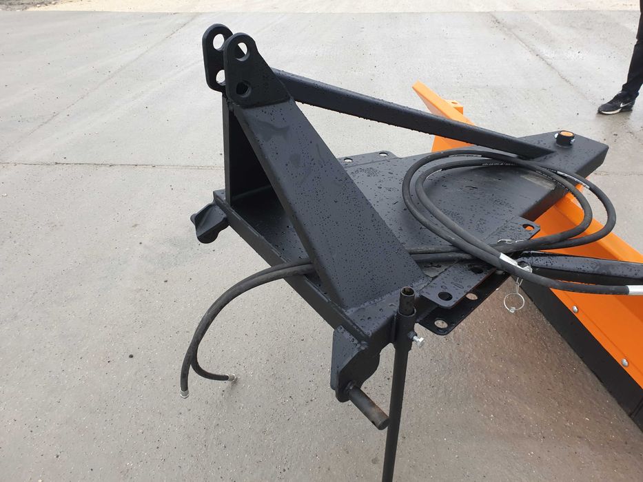 Pług do śniegu na tył-OBROTOWY 360 stopni do ciągnika spych