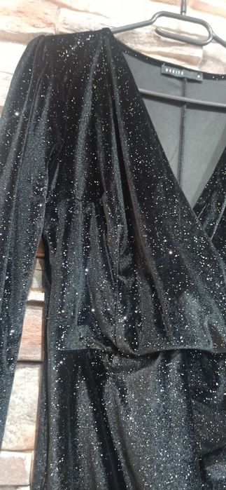 welurowa sukienka czarna mini 38 mohito