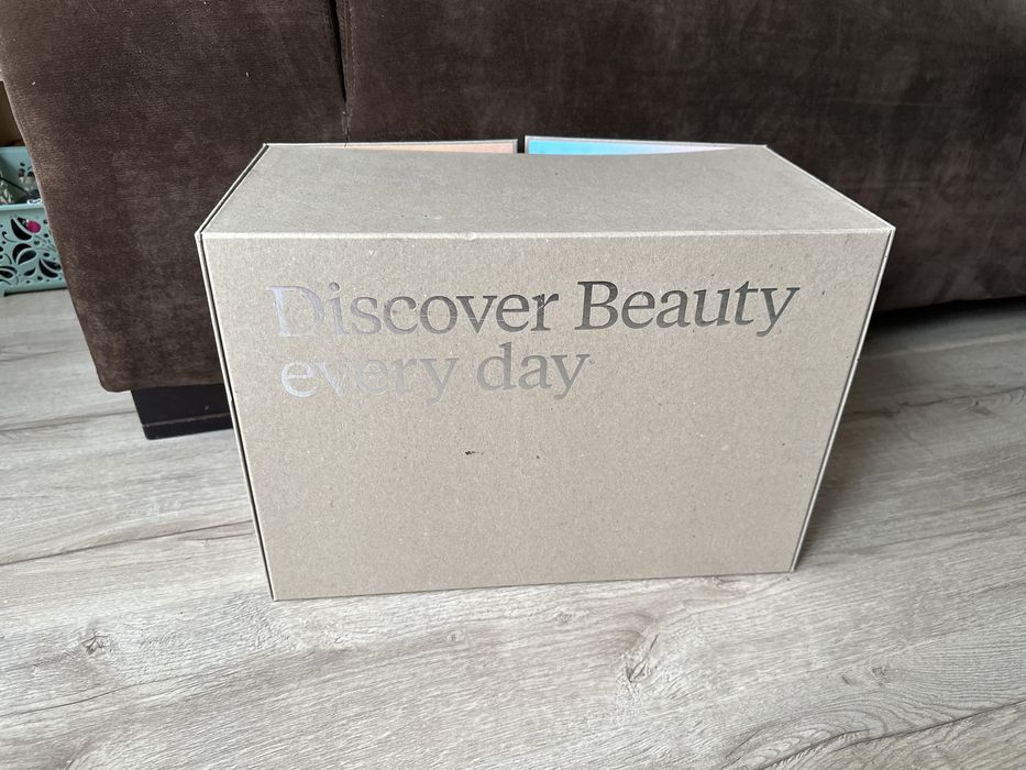 Grube kartonowe pudelko z szufladkami zalando