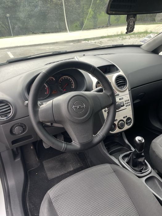 Opel corsa D 1.3 cdti 2007