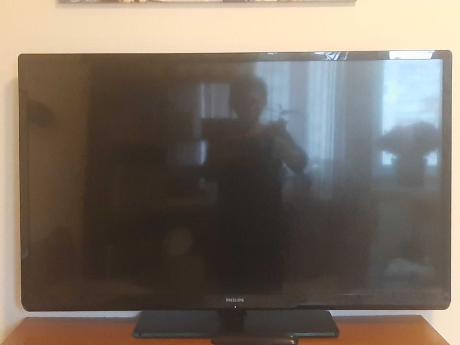 Продам телевізор PHILIPS 32PW8720112