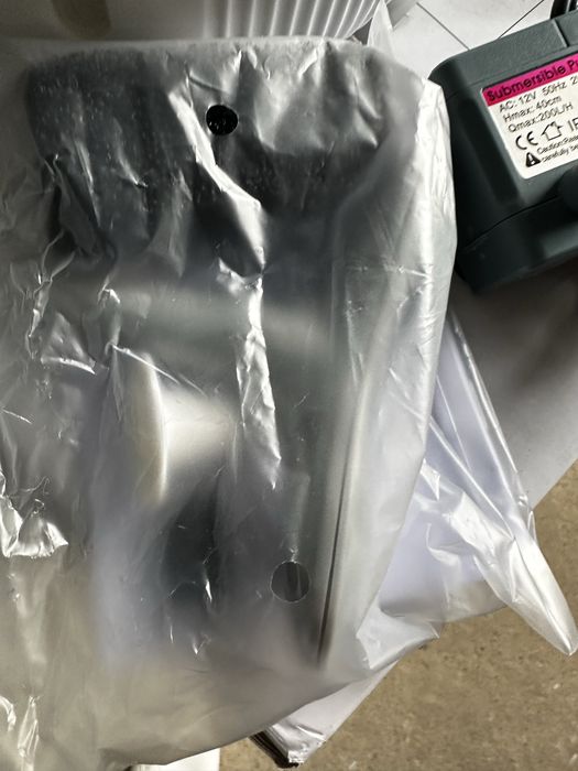 Поїлка для кішок PewinGo обʼємом 2 л