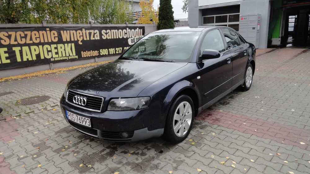 AUDI A4 B6 Na Części Sedan rok 2001 1,9 TDI 130 Konny kolor granatowy
