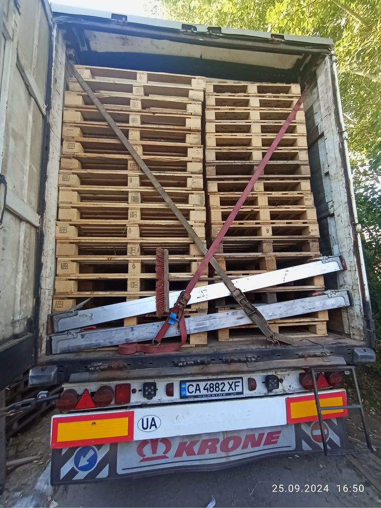 Напівпричіп KRONE 27SDP