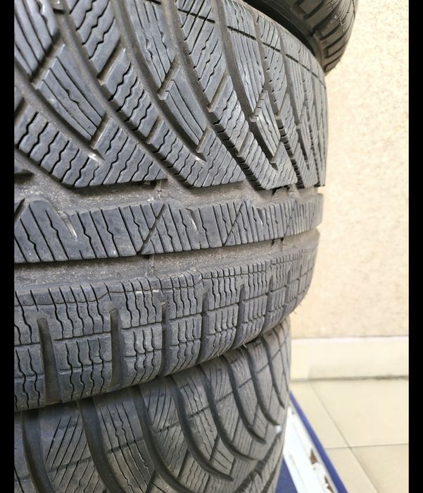 Michelin Alpin PA4 235/45 r18 używane komplet