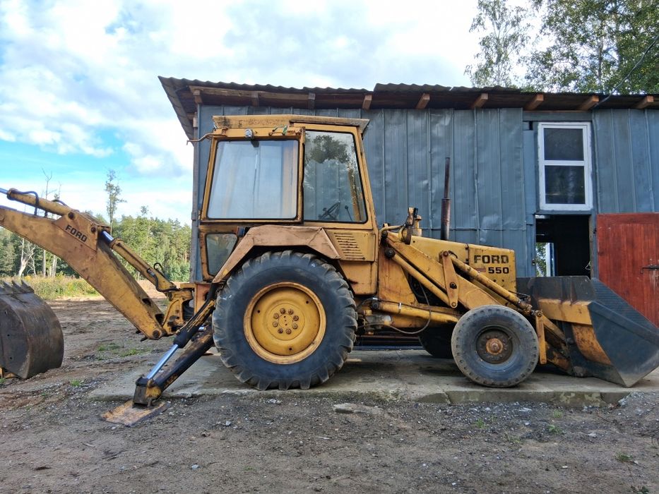 Koparko ładowarka Ford 550