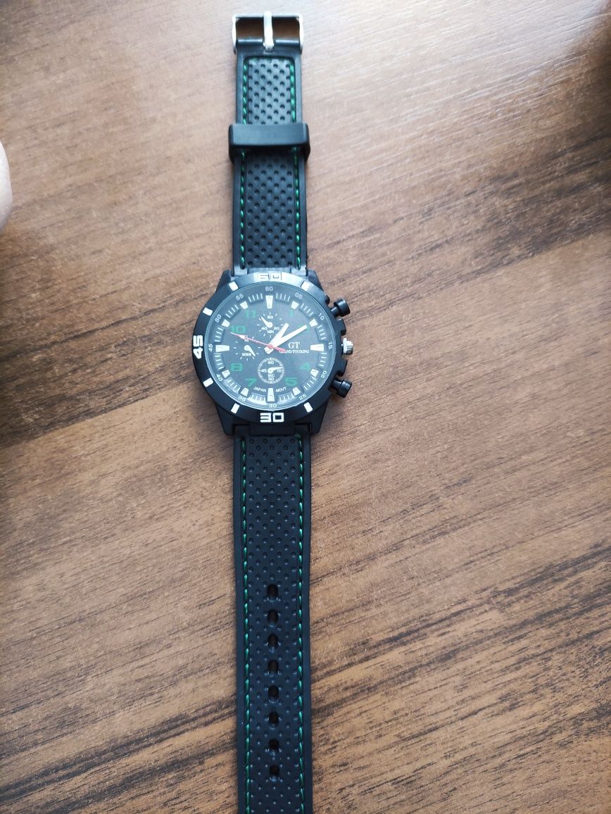 Męski zegarek kwarcowy z silikonowym paskiem nowy prezent