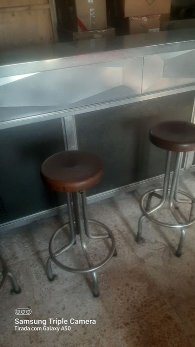Balcão de café/bar com maquina imperial