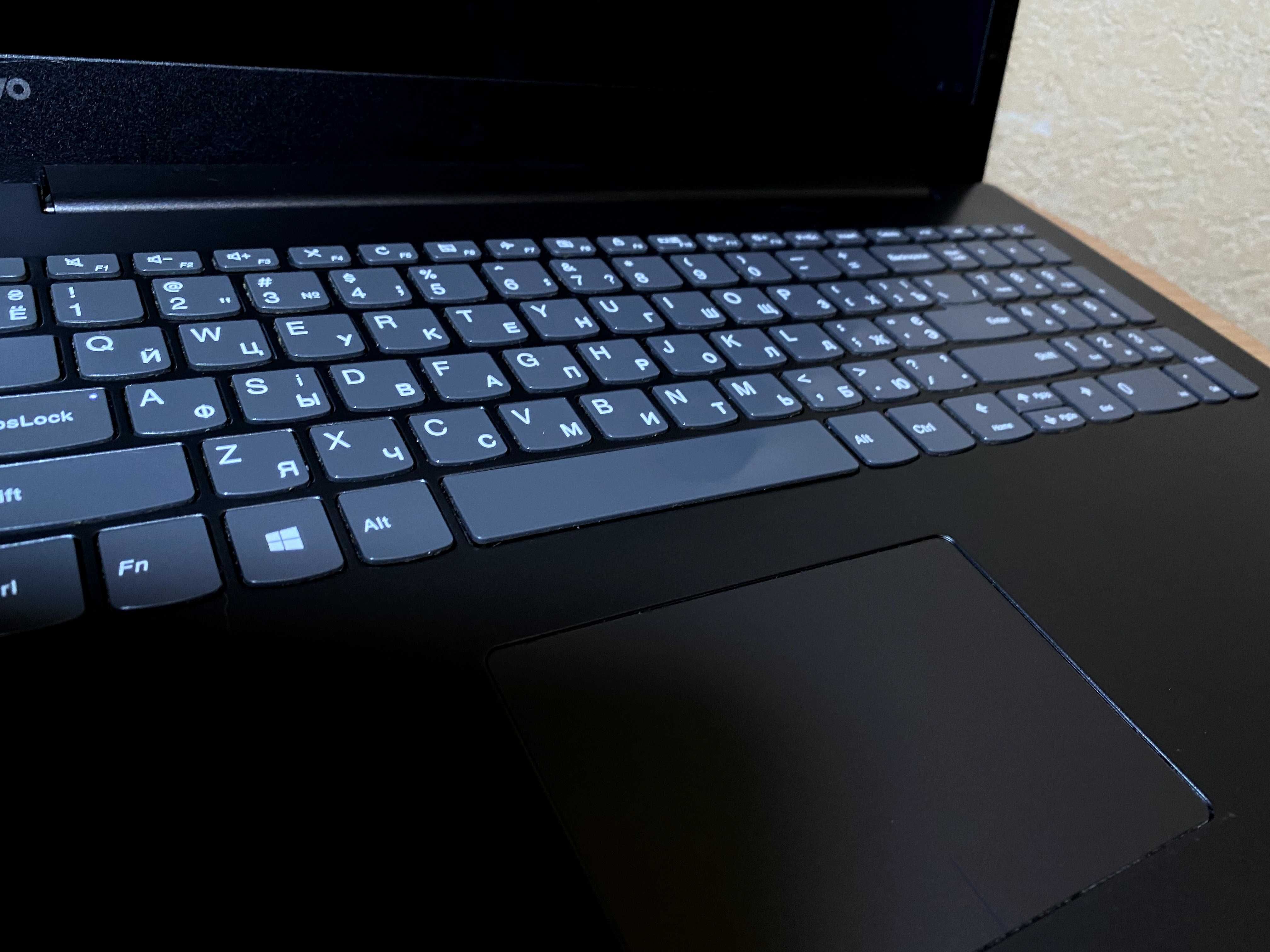 Lenovo Ideapad 320-15AST