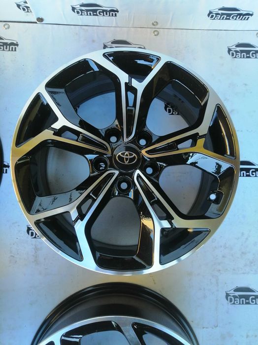 Felgi aluminiowe 5 x 114.3 R 17 Alufelgi oryginalne Carbonado Toyota