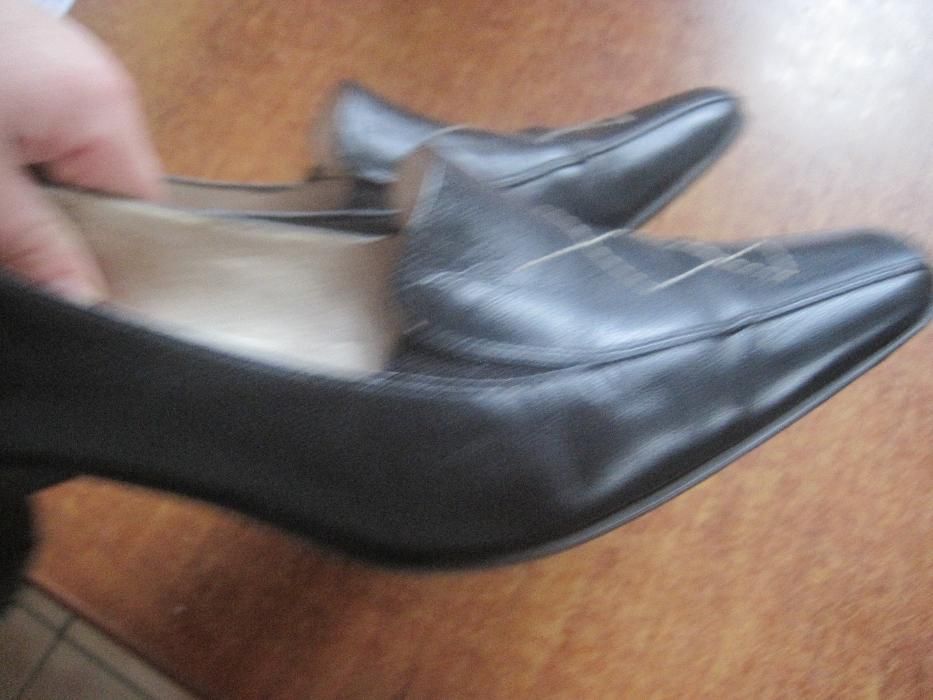 półbuty skórzane skóra czarne buty damskie QUATTRO 39 wkładka 26,5 cm