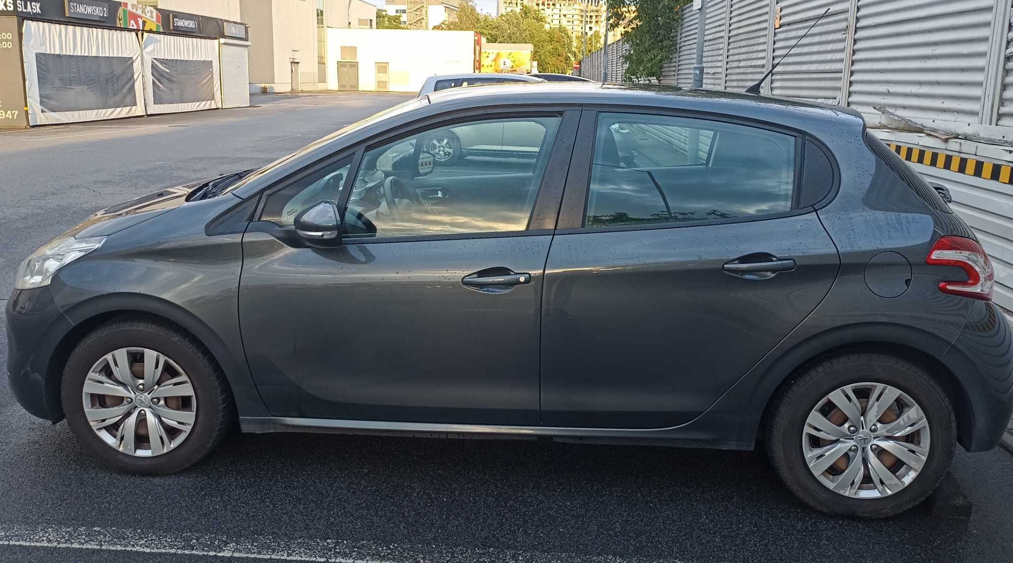 Peugeot 208 - 1.2 Benzyna - Wrocław - 2014 -OC + Przegląd
