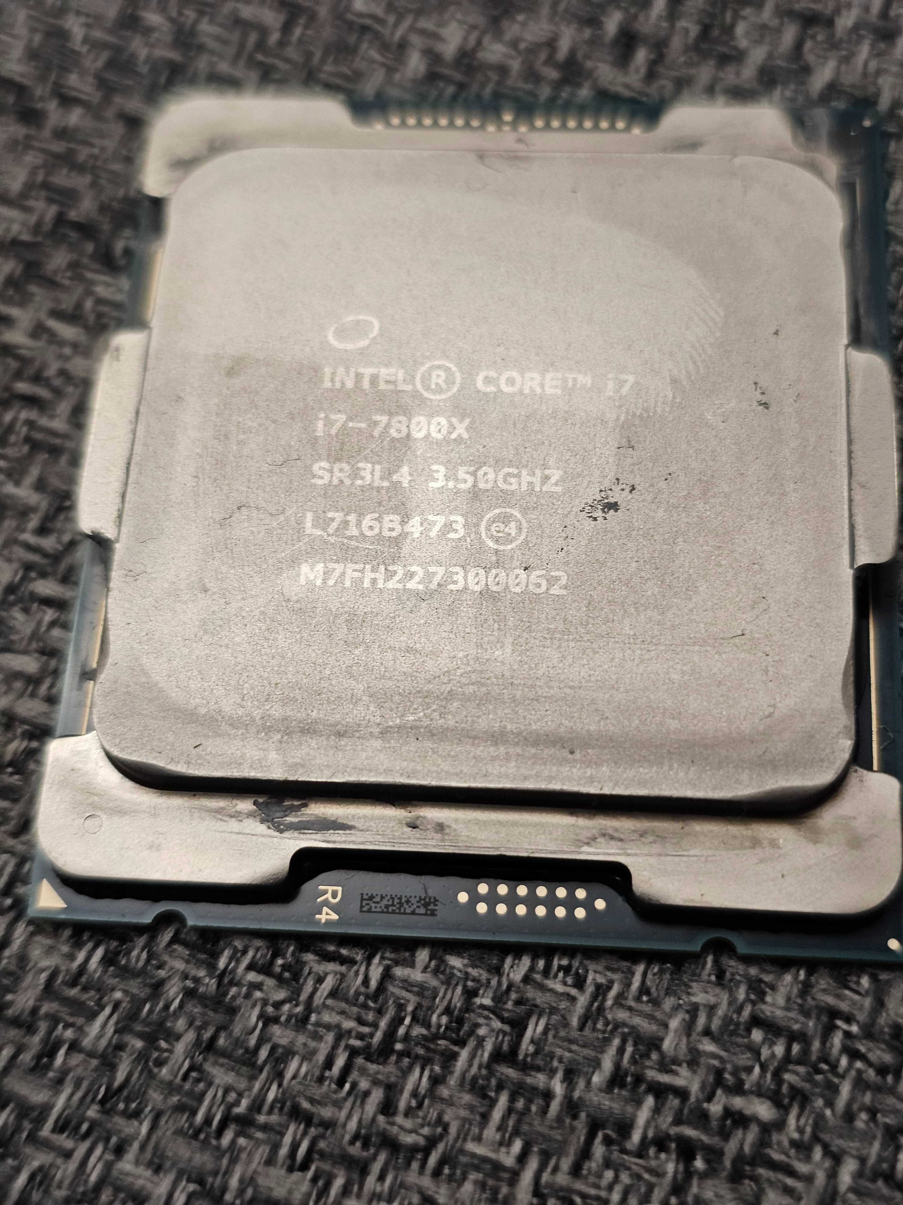 Ігровий процесор Intel core i7 7800X 6 ядер 12 потоків S2011v3