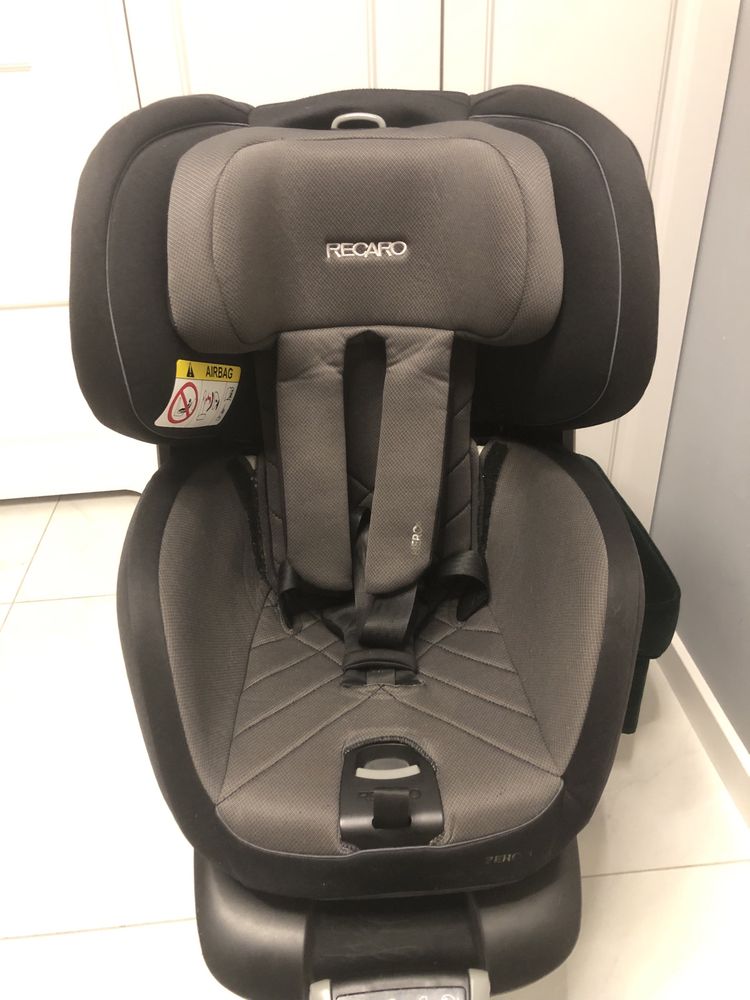 Fotelik obrotowy Recaro zero 1 bezwypadkowy