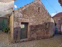 Casa rústica para reconstrução